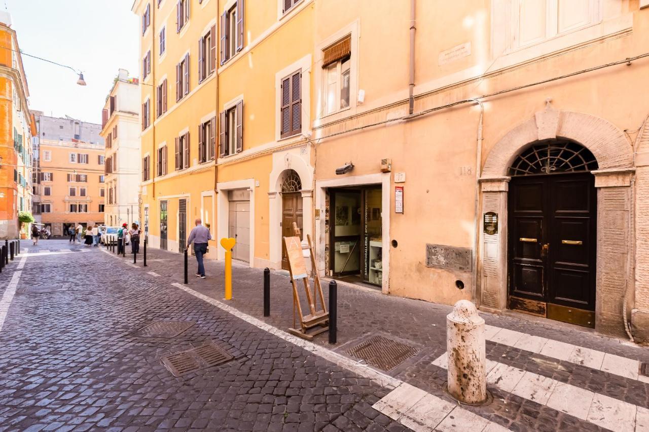 Boschetto 118, Rome